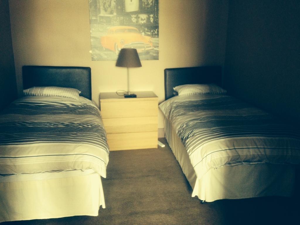 Bed and Breakfast Coach & Horses Tredegar Экстерьер фото